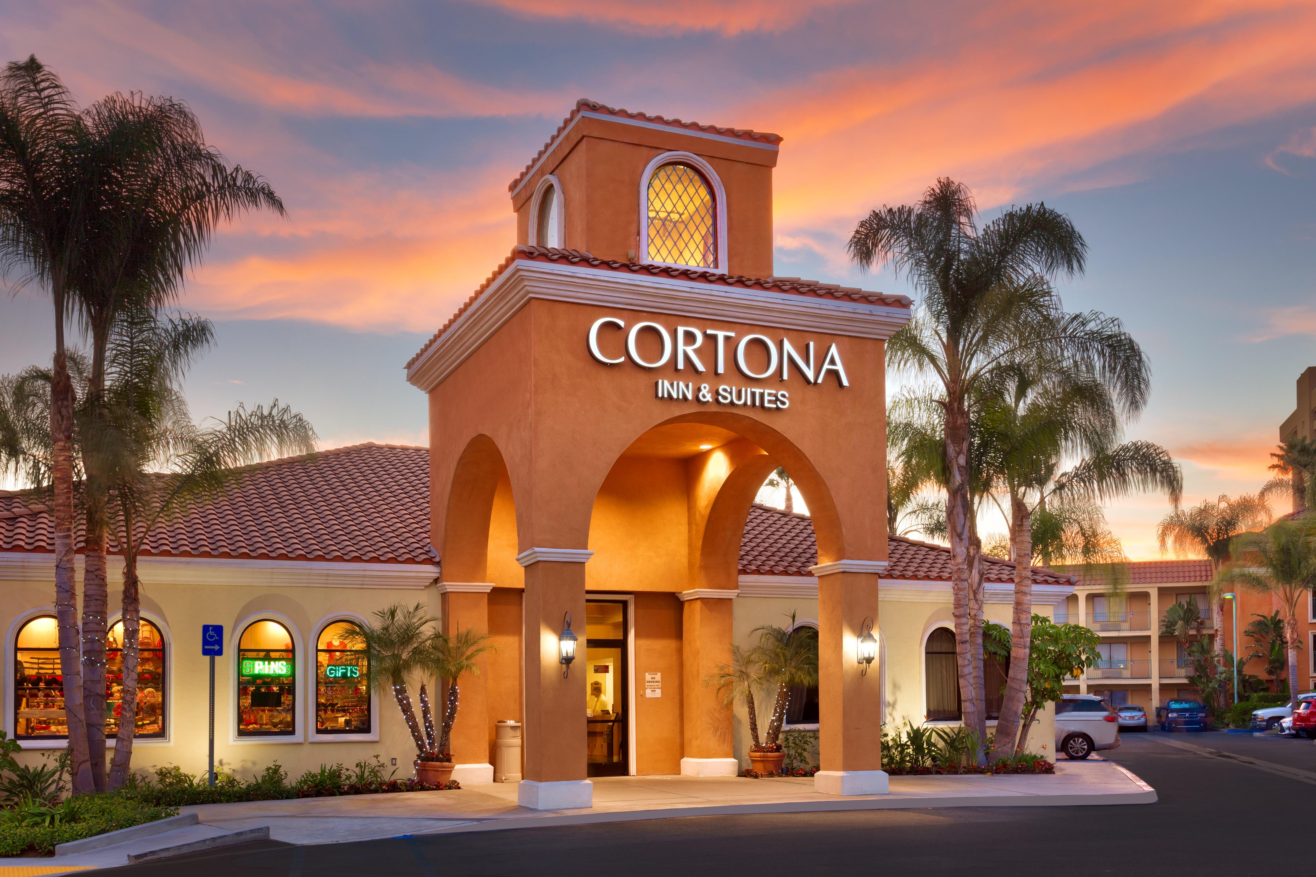 Cortona Inn And Suites Anaheim Resort Exteriör bild