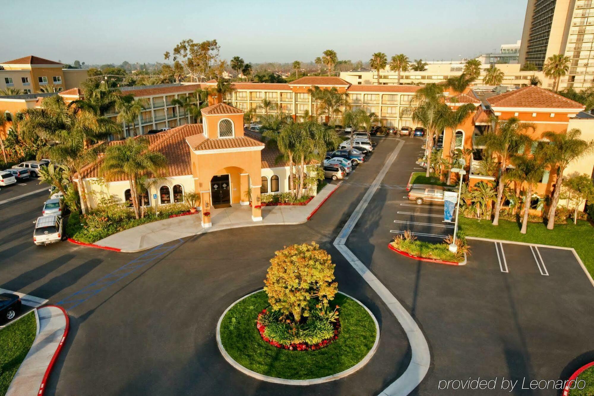 Cortona Inn And Suites Anaheim Resort Exteriör bild